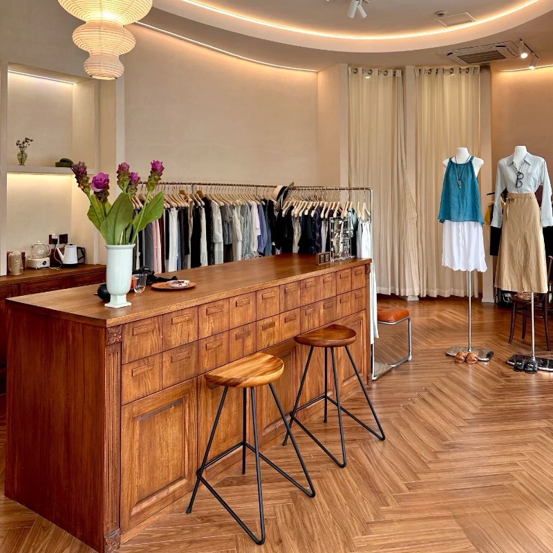Office Furniture Second Hand - Clothing store, cashier counter, second-hand French