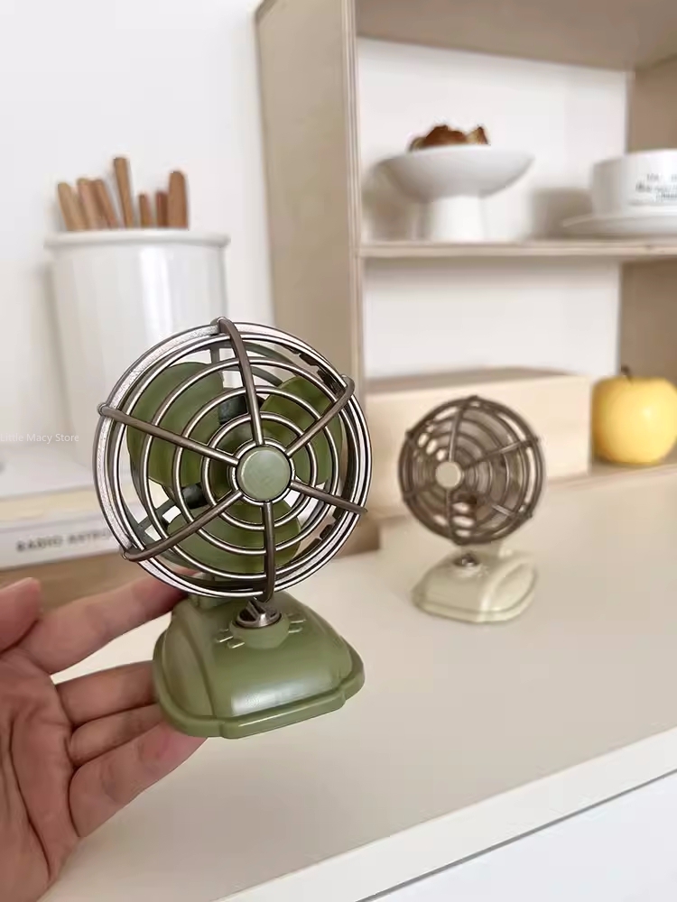 Retro Desktop Small Fan USB Ch - Office Furniture Suppliers 评论和价格